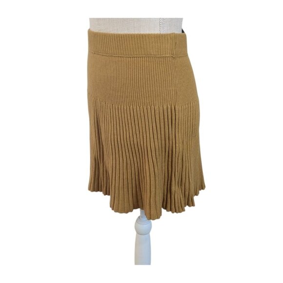 Aerie Gold Pleated Knit Mini Skirt Size Medium Wool Blend - Picture 4 of 6